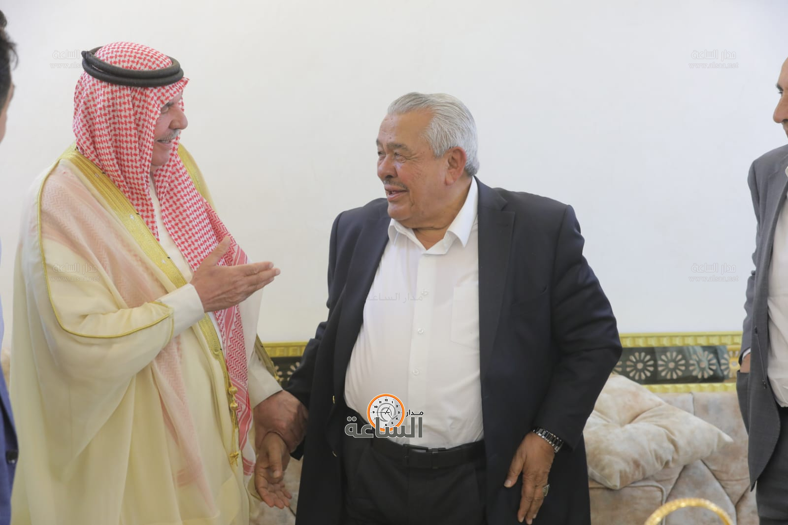 Madar Al-Saa Images 0.4938109701026151