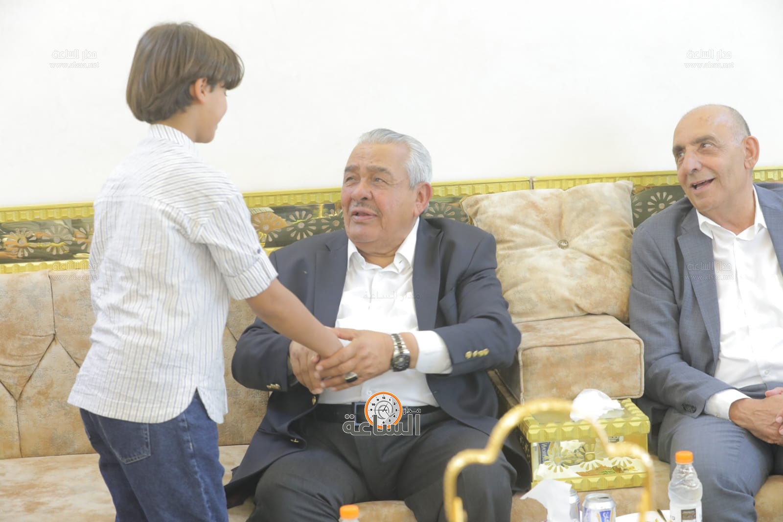 Madar Al-Saa Images 0.4016764646251584