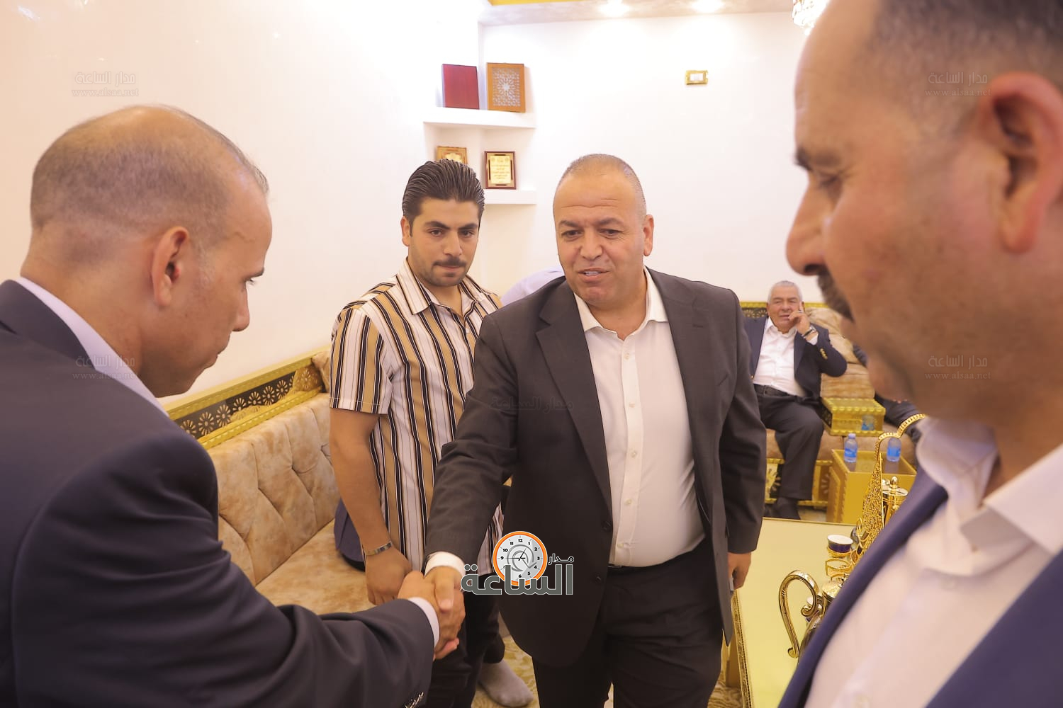 Madar Al-Saa Images 0.2657014457647061