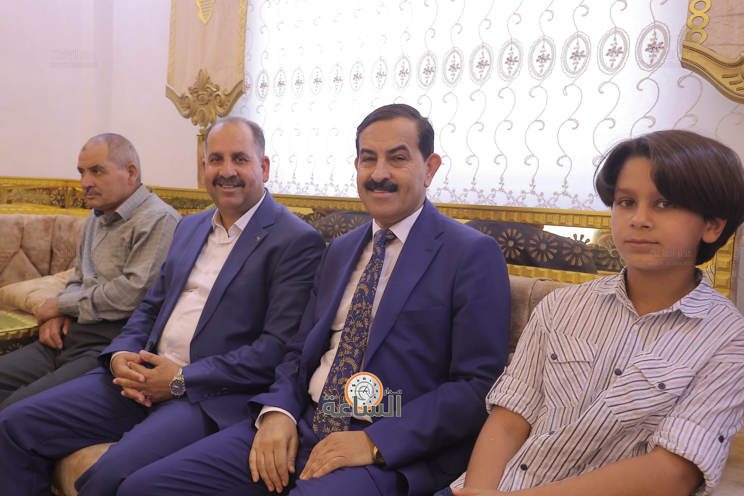 Madar Al-Saa Images 0.7718773485215967