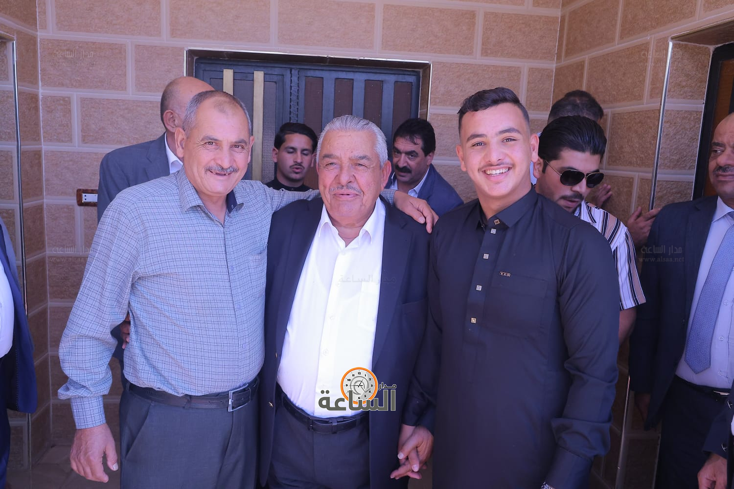 Madar Al-Saa Images 0.708535639296929