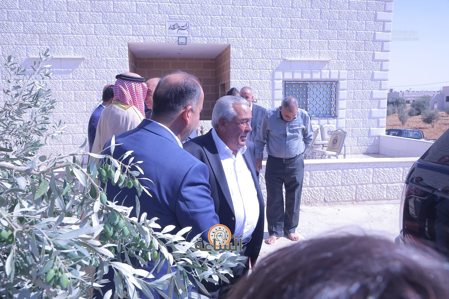 Madar Al-Saa Images 0.3520909221418088