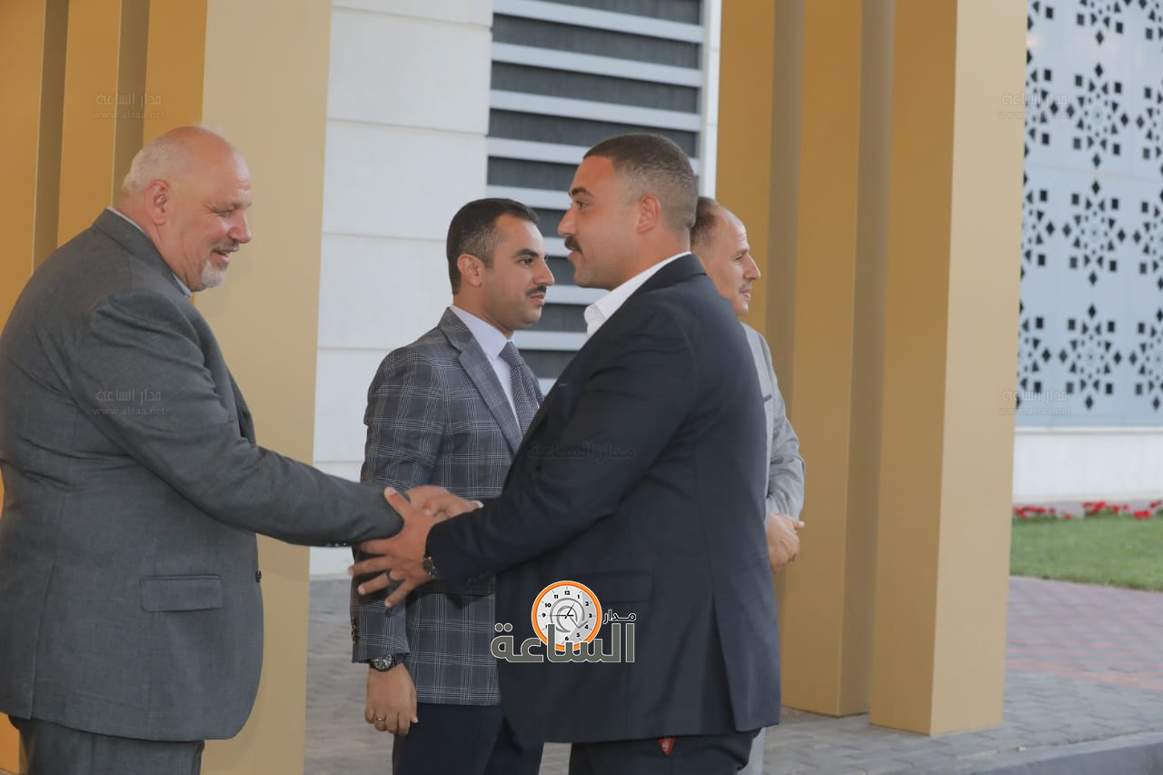 Madar Al-Saa Images 0.3273637589826681