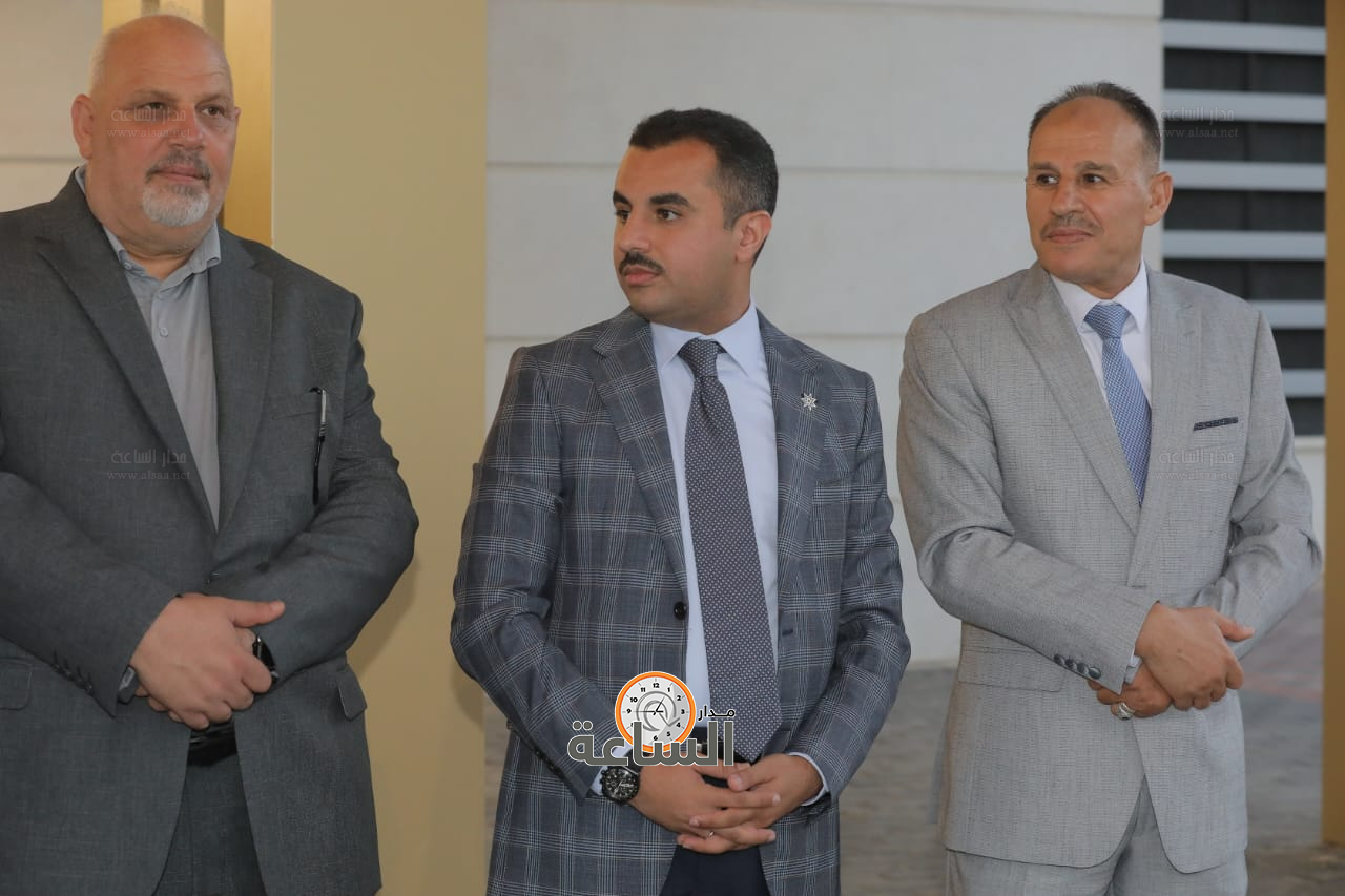 Madar Al-Saa Images 0.3255934421442319