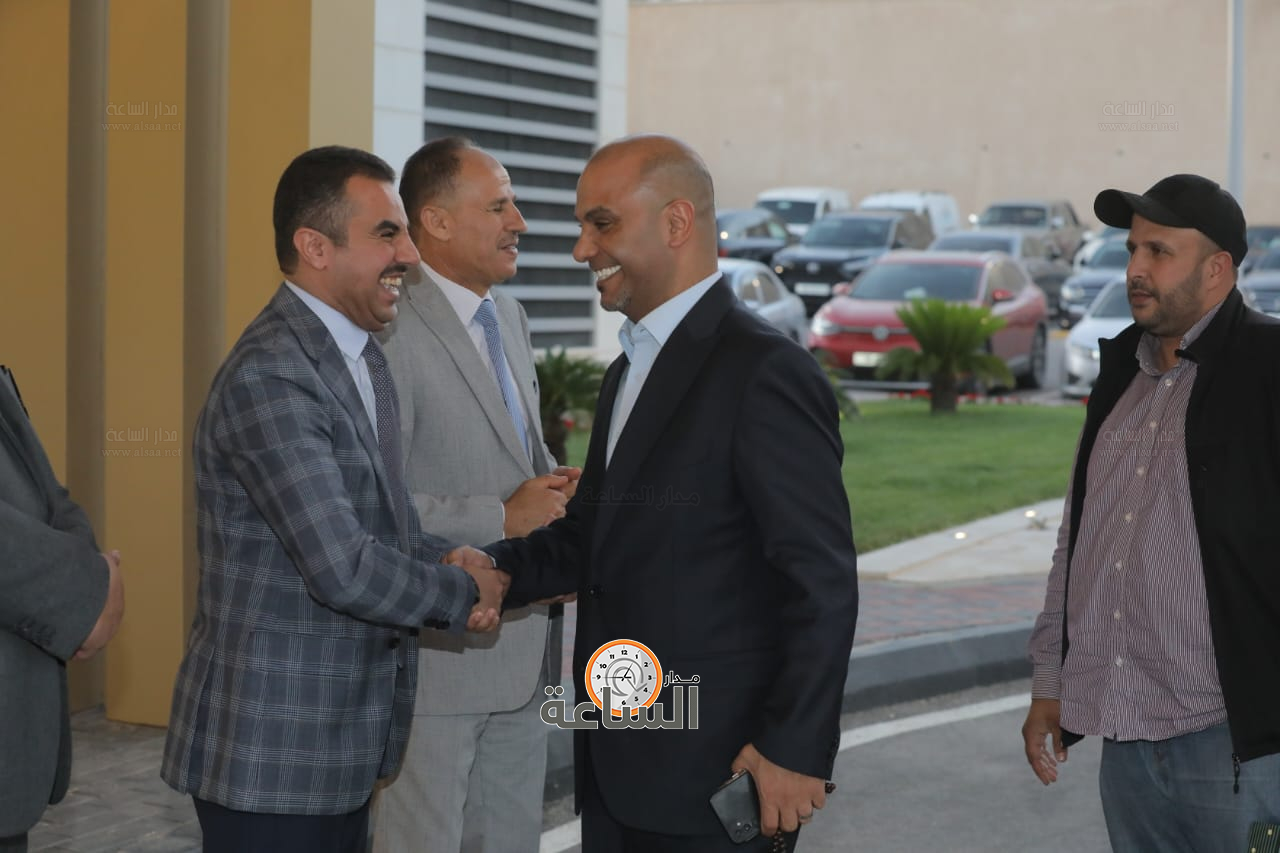 Madar Al-Saa Images 0.6241628247784362