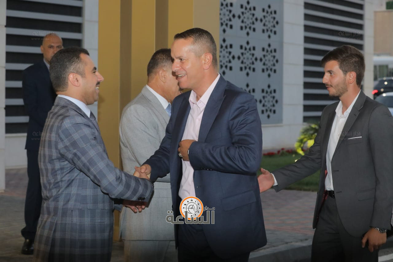 Madar Al-Saa Images 0.5786493948844748