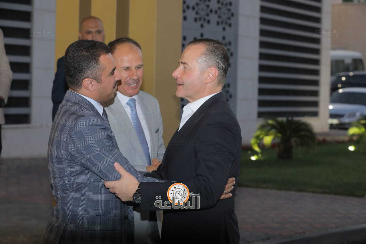 Madar Al-Saa Images 0.7506114411490503