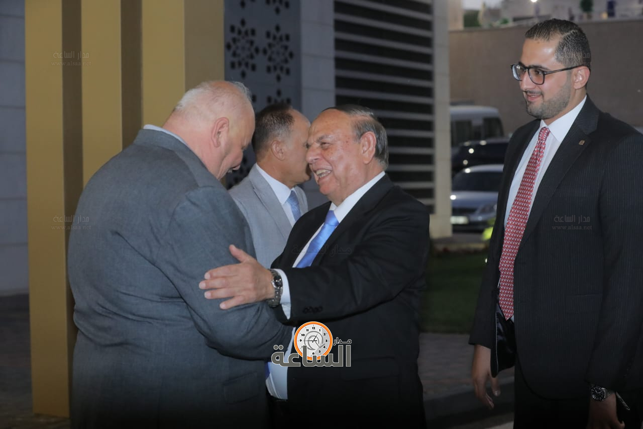 Madar Al-Saa Images 0.21601530141909842