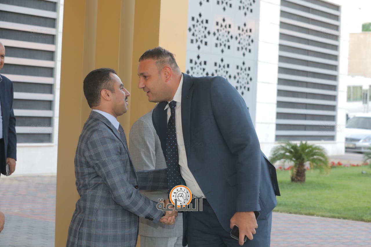 Madar Al-Saa Images 0.34191739491590944