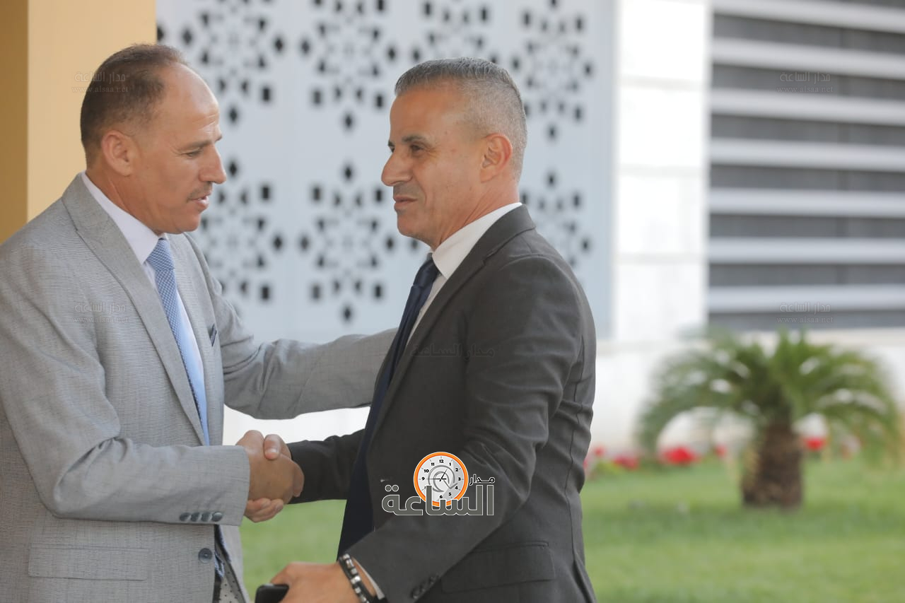 Madar Al-Saa Images 0.8937273392364067