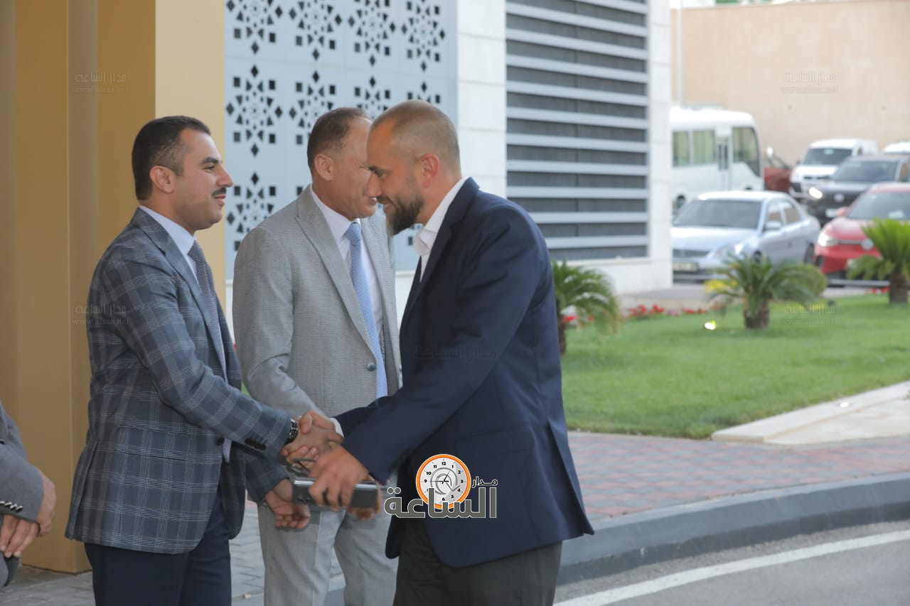 Madar Al-Saa Images 0.12097020878730391