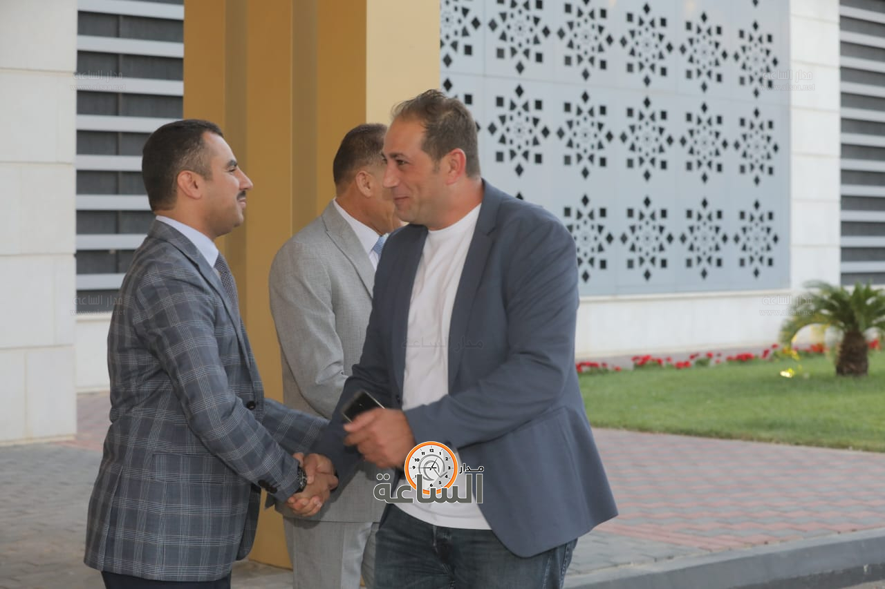 Madar Al-Saa Images 0.6588538800853184