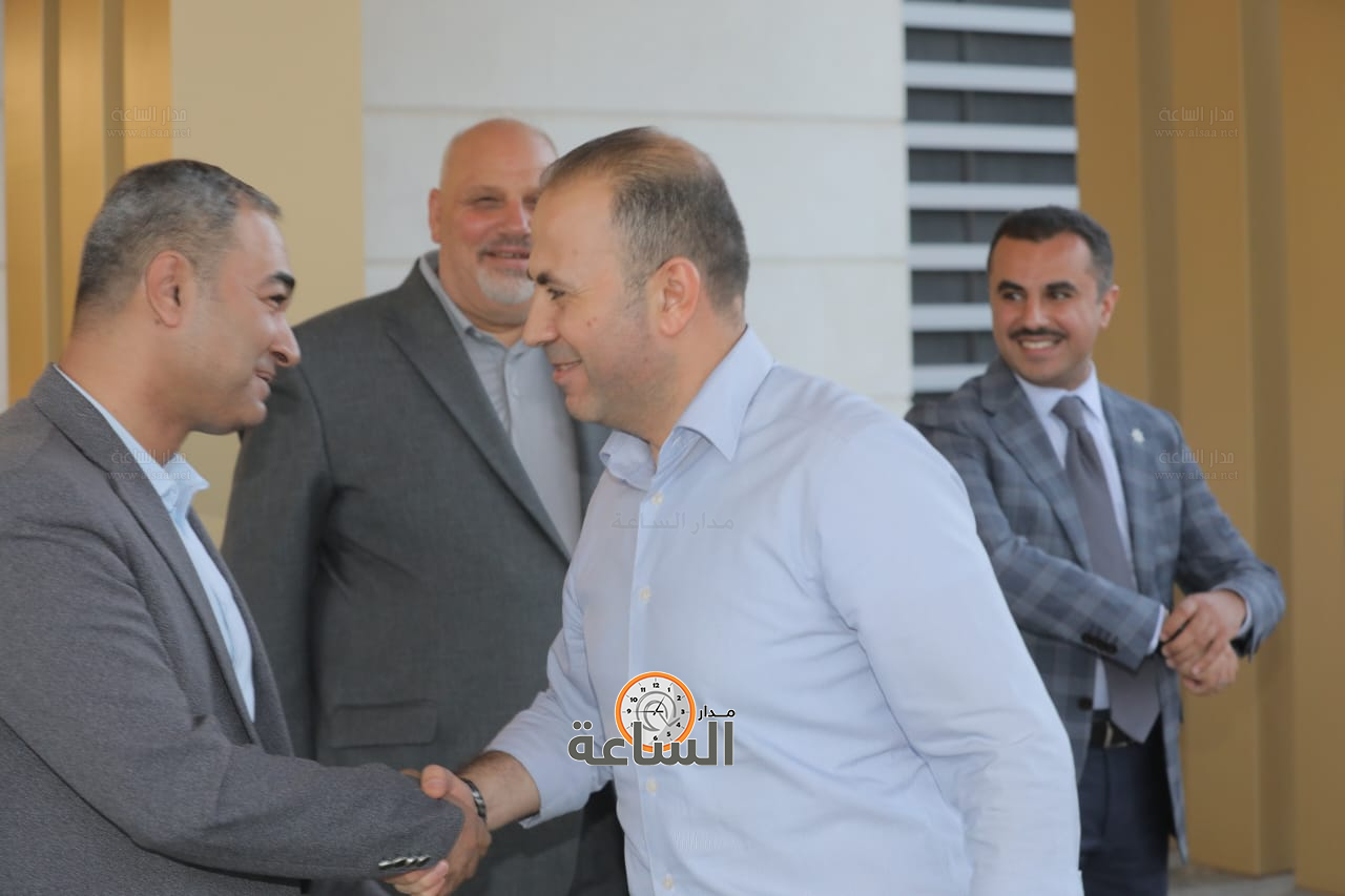 Madar Al-Saa Images 0.36603352887058405