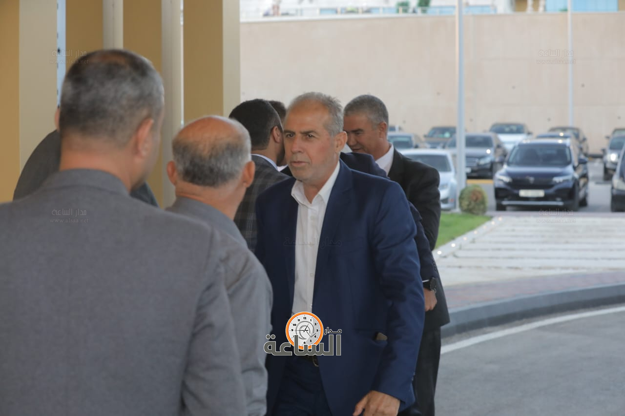 Madar Al-Saa Images 0.20038415891904837