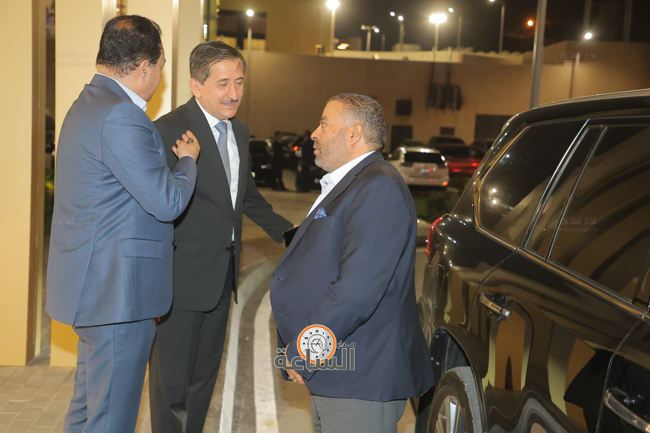 Madar Al-Saa Images 0.8327043453562475