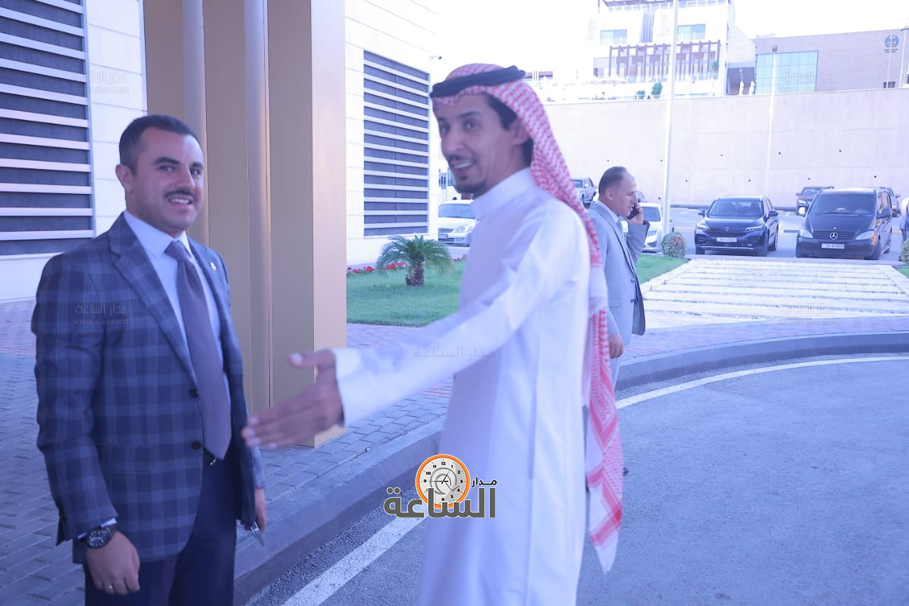 Madar Al-Saa Images 0.5598857392379257