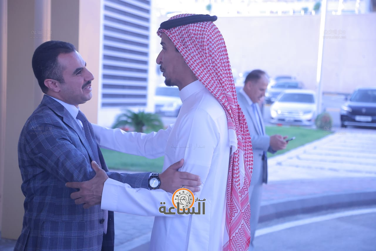 Madar Al-Saa Images 0.4694410431938052