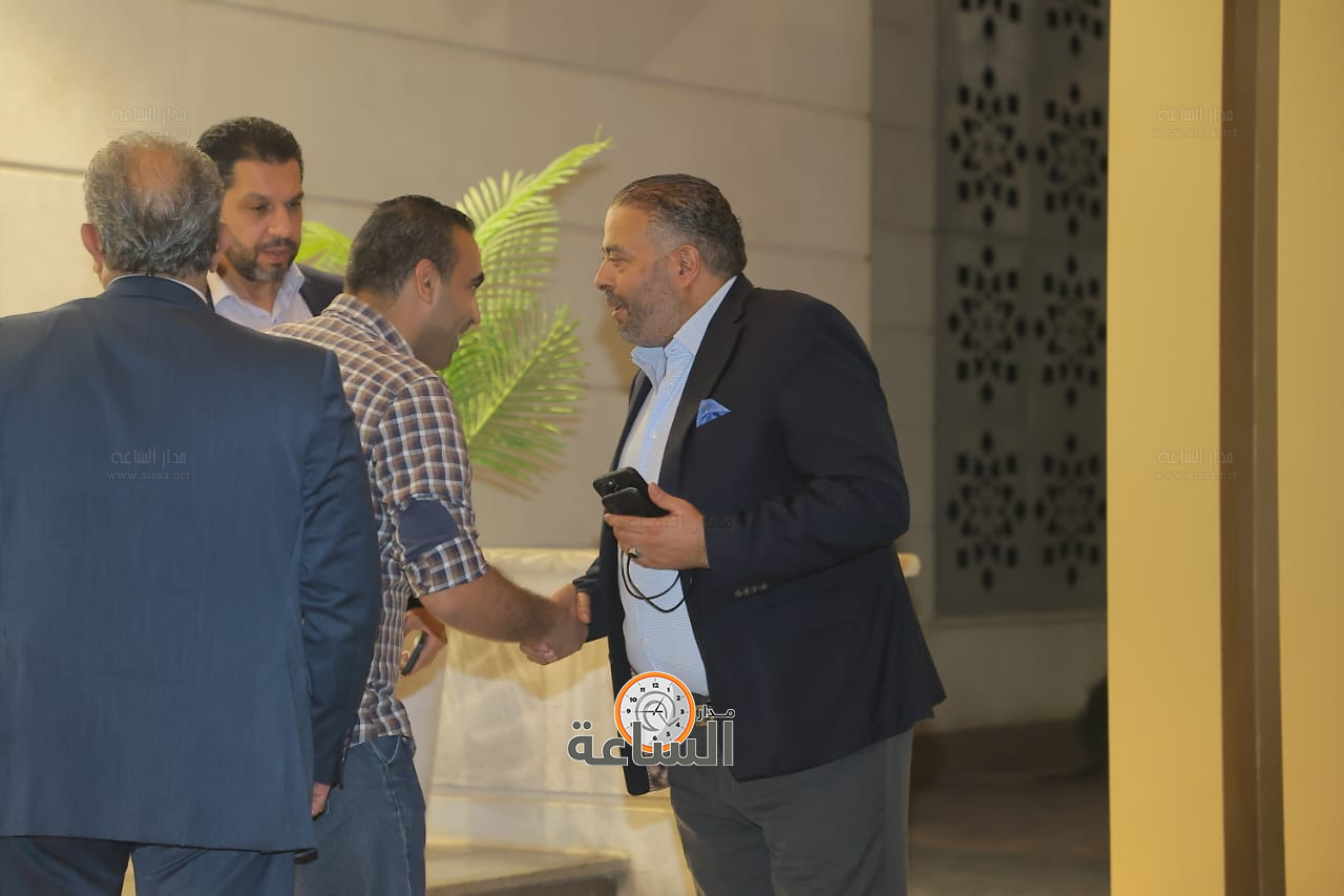 Madar Al-Saa Images 0.69953159241565