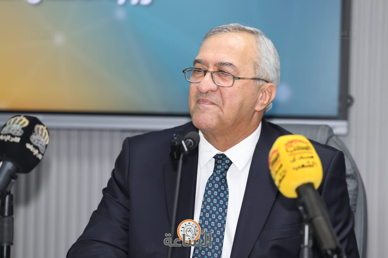 Madar Al-Saa Images 0.15995606052668776