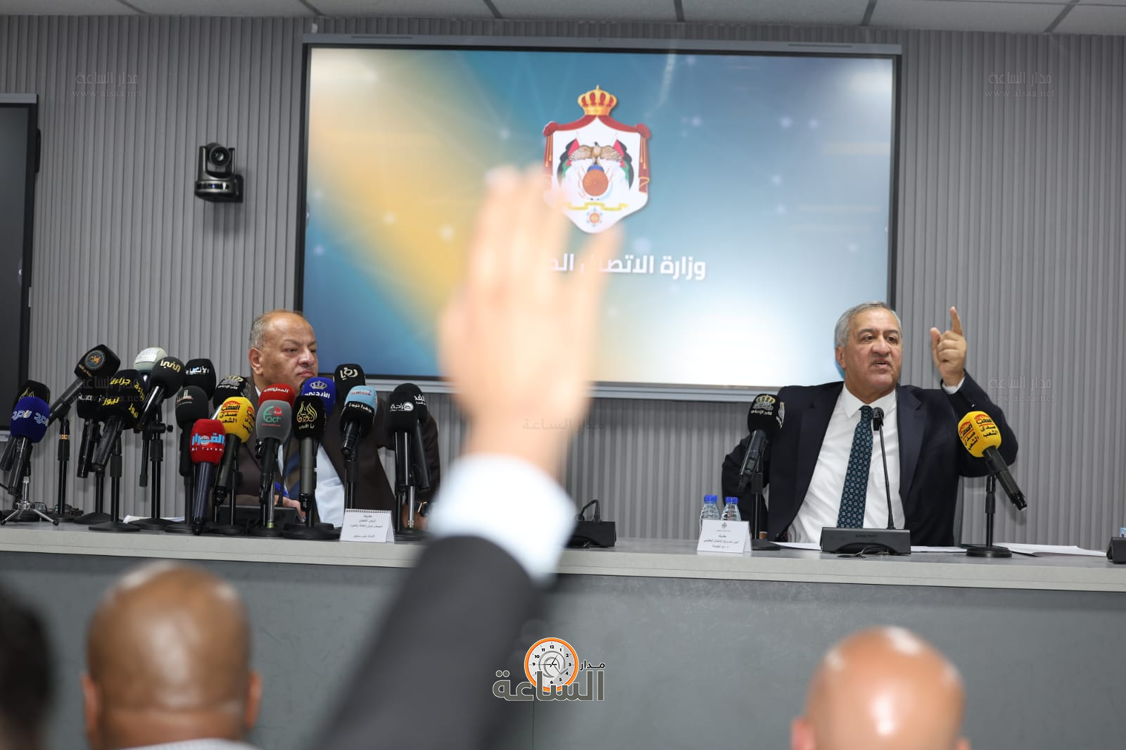 Madar Al-Saa Images 0.40846739503183416