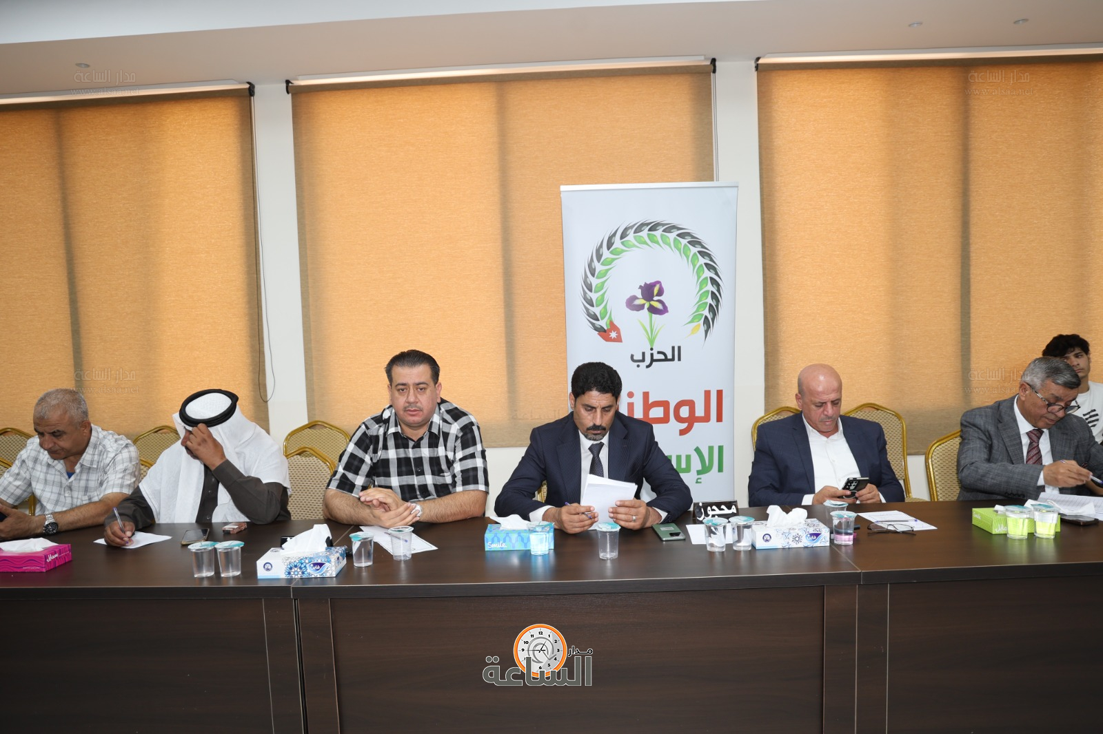 Madar Al-Saa Images 0.6824622470226244