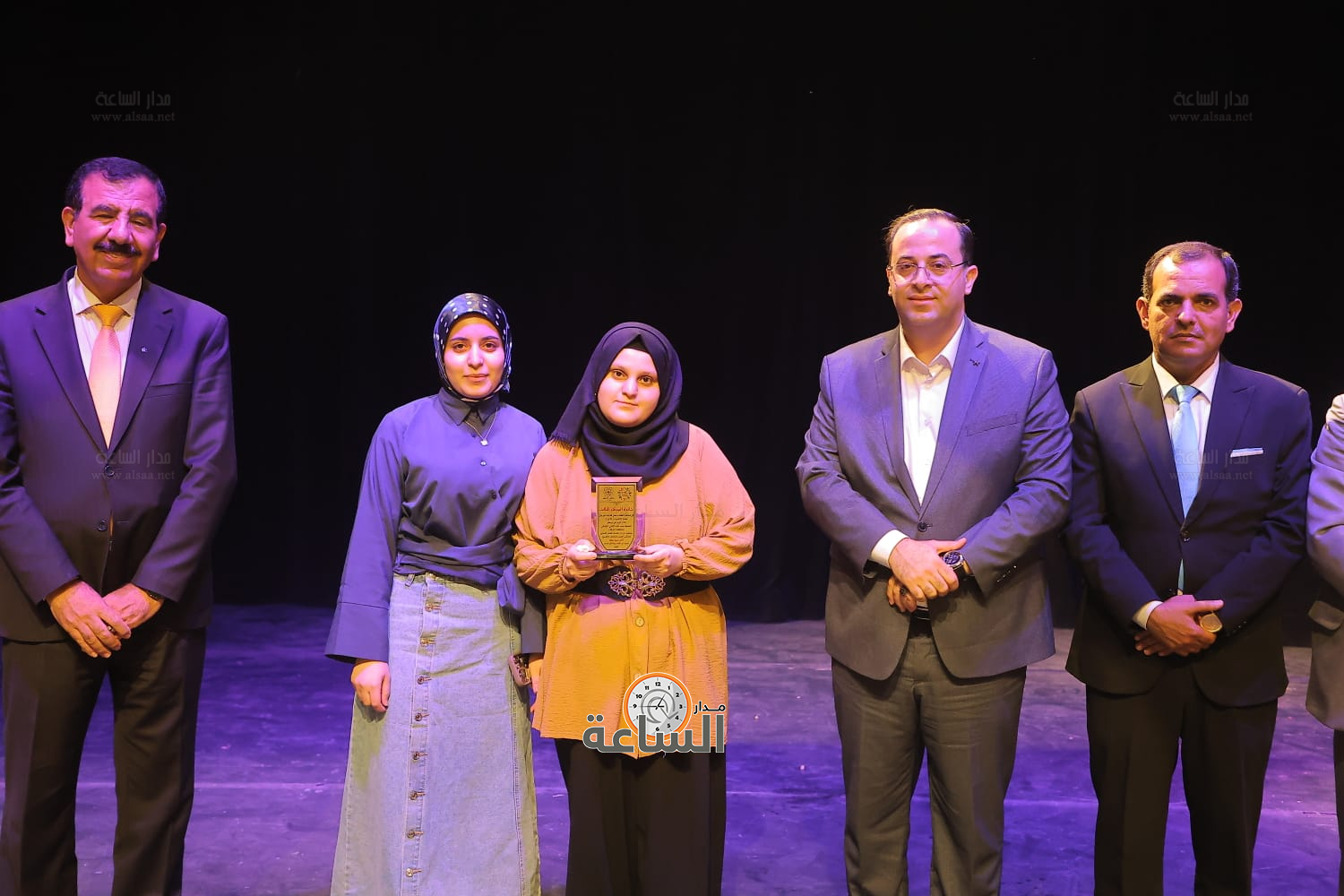 Madar Al-Saa Images 0.0022341950730229154