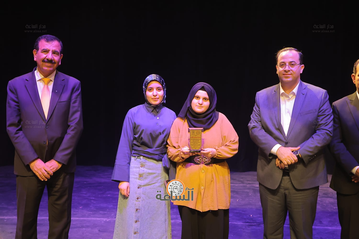 Madar Al-Saa Images 0.5035631229494311