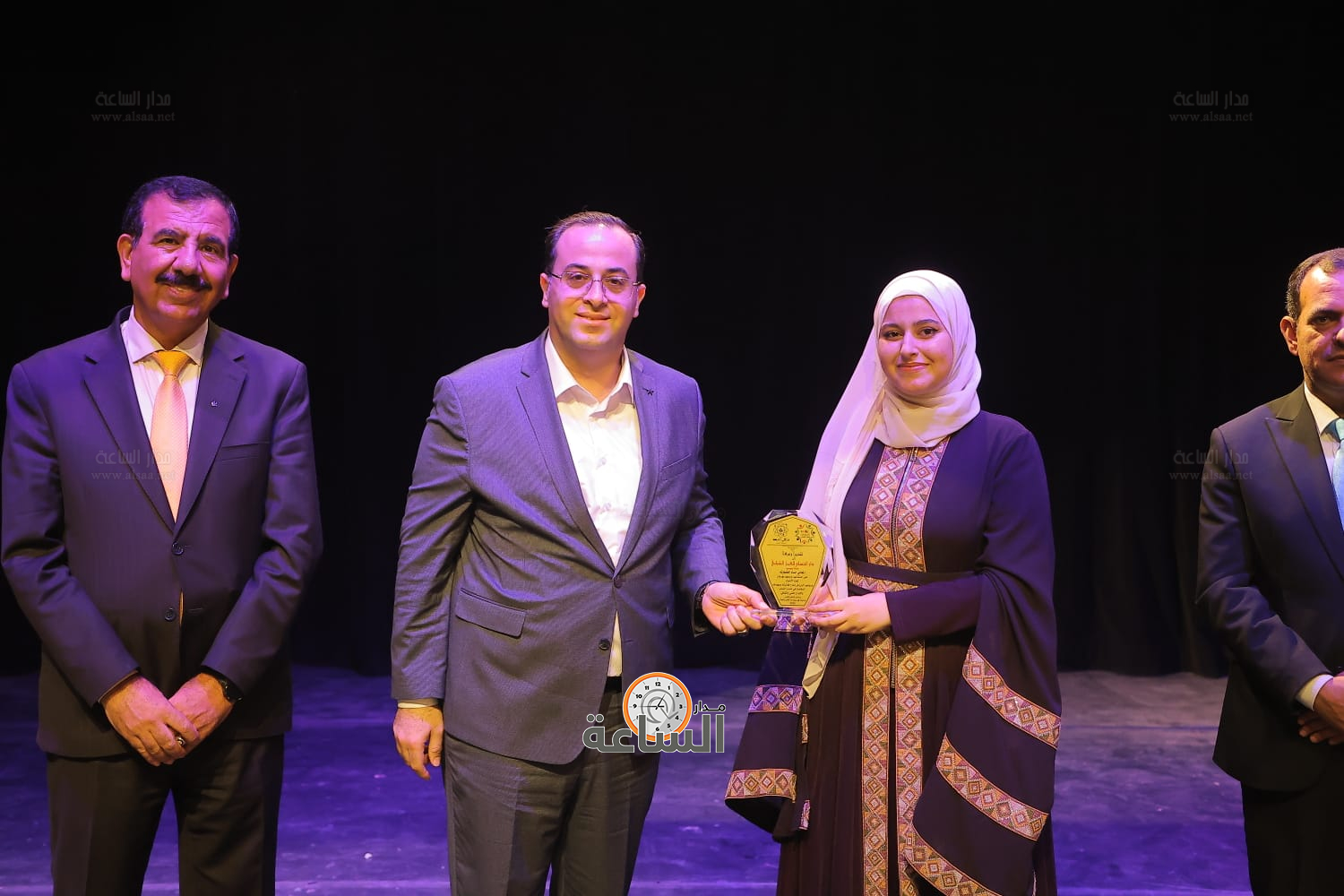 Madar Al-Saa Images 0.2392210116708291