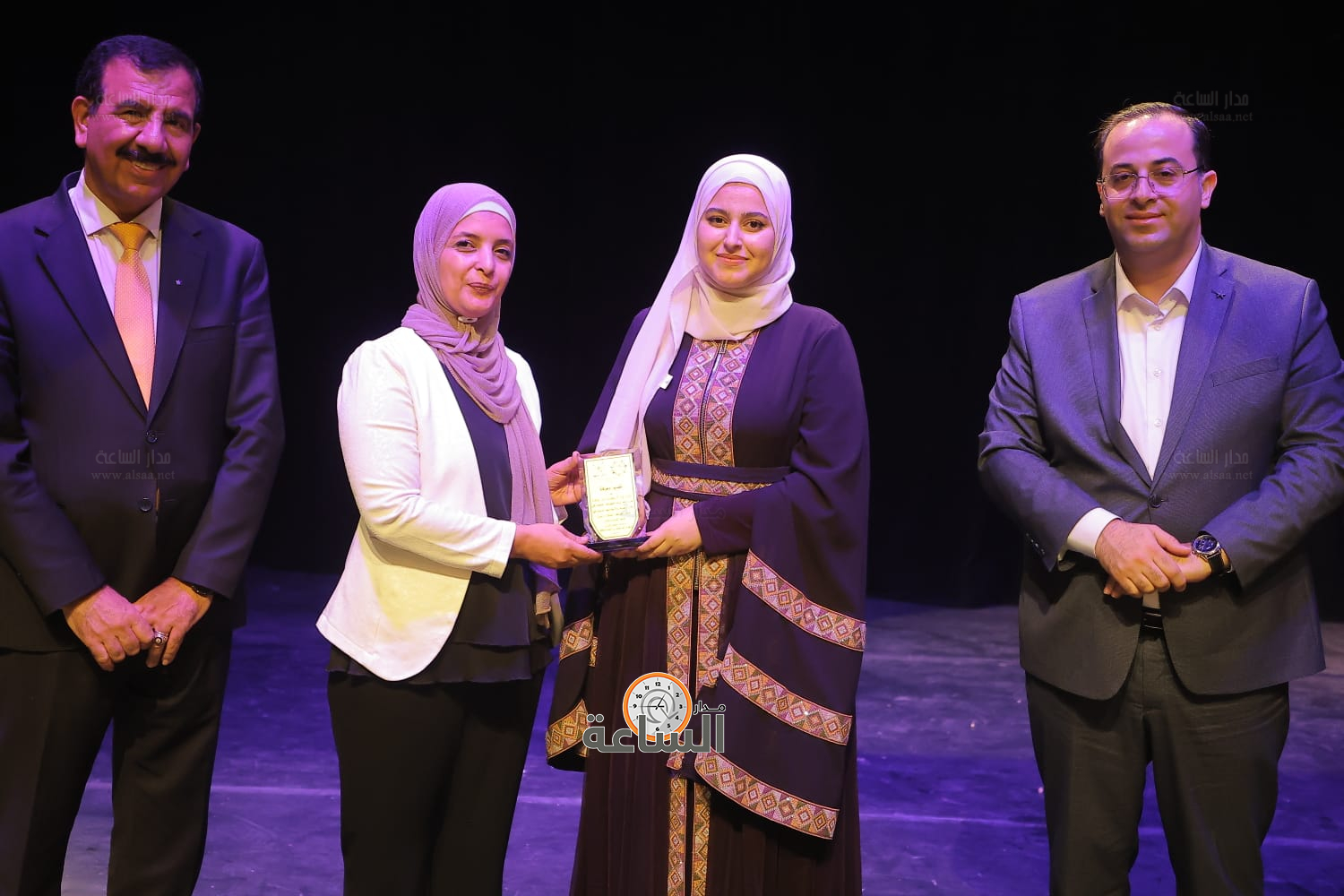 Madar Al-Saa Images 0.7623304635157179