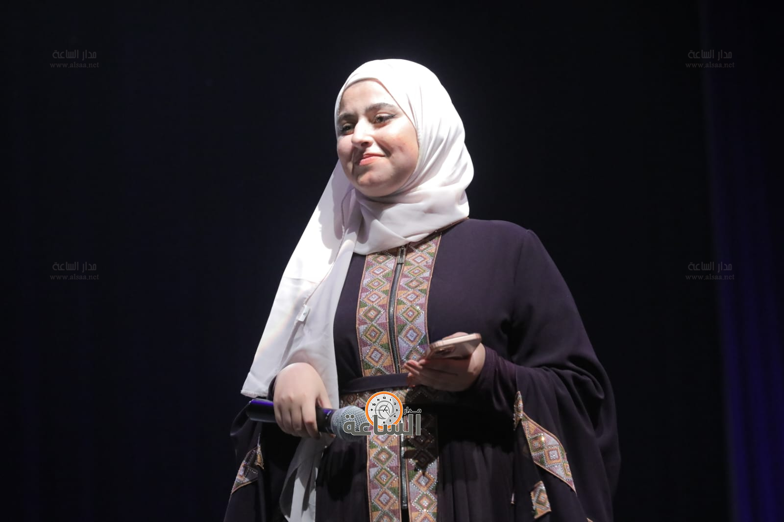 Madar Al-Saa Images 0.3227516076442556