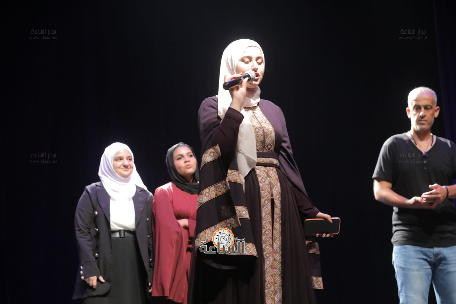 Madar Al-Saa Images 0.5264441092213721