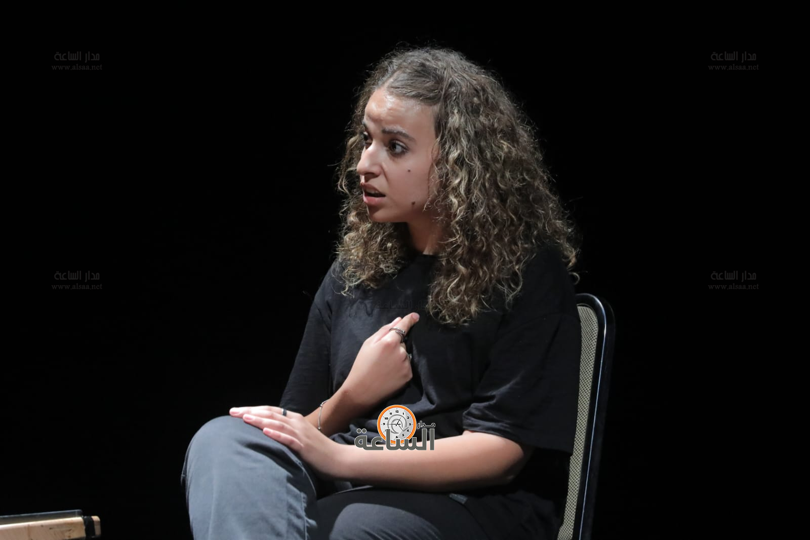 Madar Al-Saa Images 0.49953722607716844