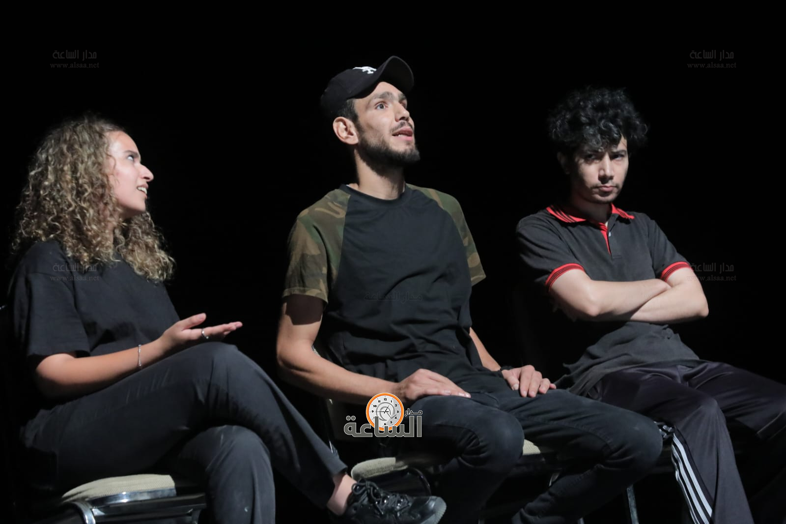 Madar Al-Saa Images 0.383092432688104