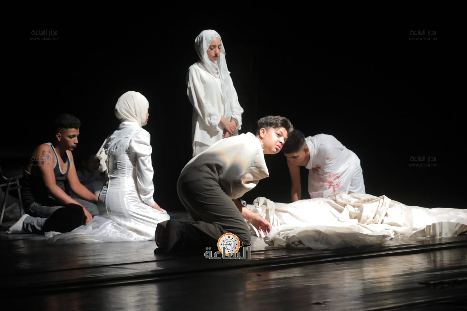 Madar Al-Saa Images 0.7640778487086237