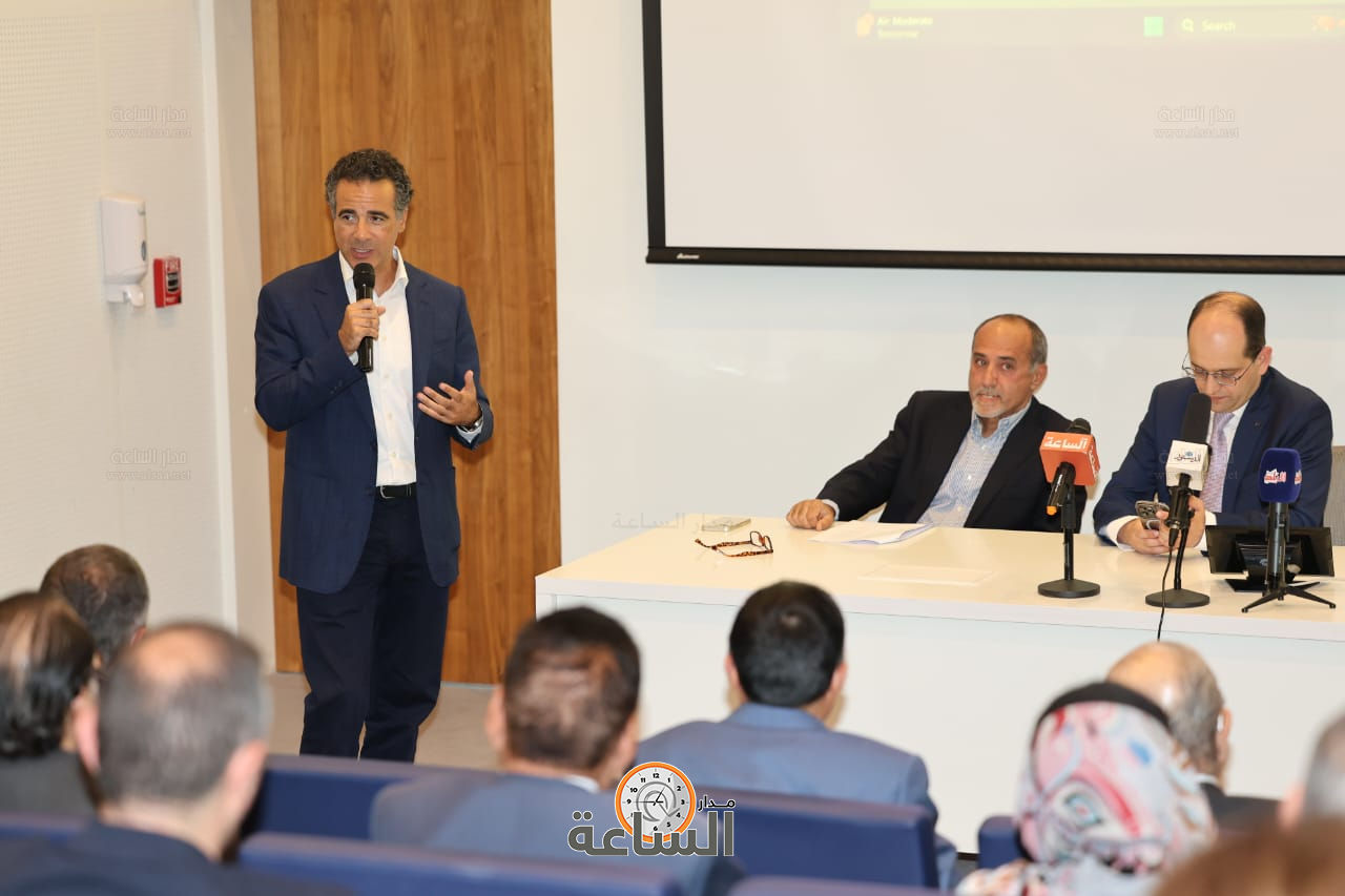 Madar Al-Saa Images 0.49116154112637667