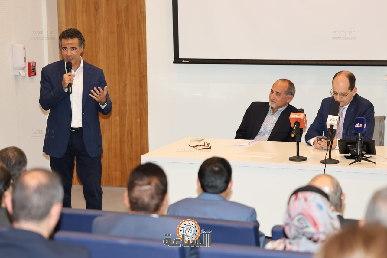 Madar Al-Saa Images 0.07348878706588591