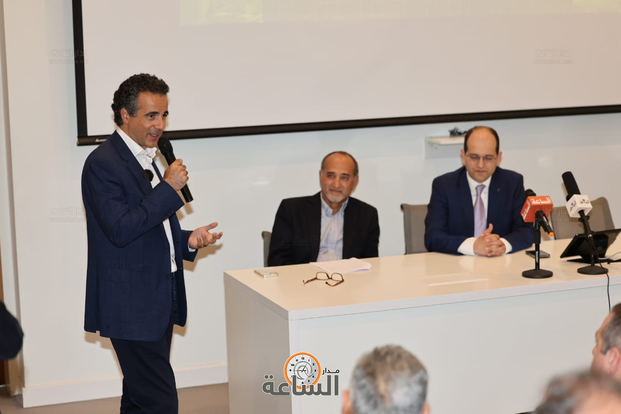 Madar Al-Saa Images 0.8406367866973782