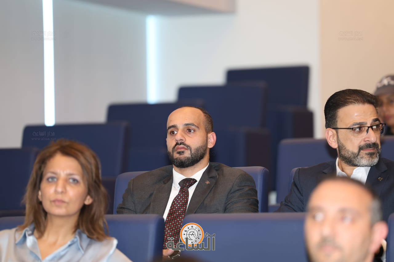 Madar Al-Saa Images 0.4879618448585956