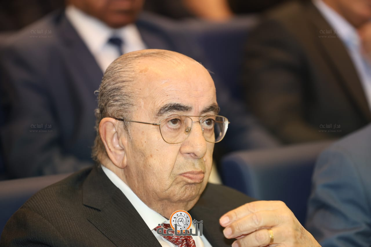 Madar Al-Saa Images 0.851749346531619