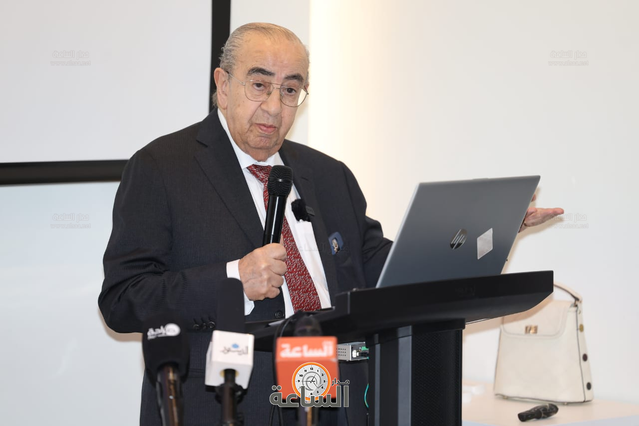 Madar Al-Saa Images 0.1877925715486477