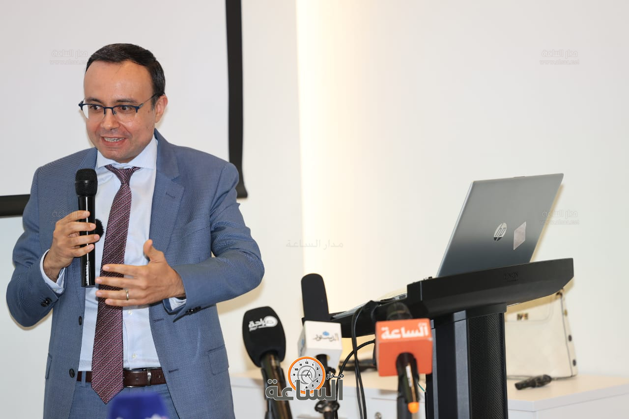 Madar Al-Saa Images 0.5978718482005119