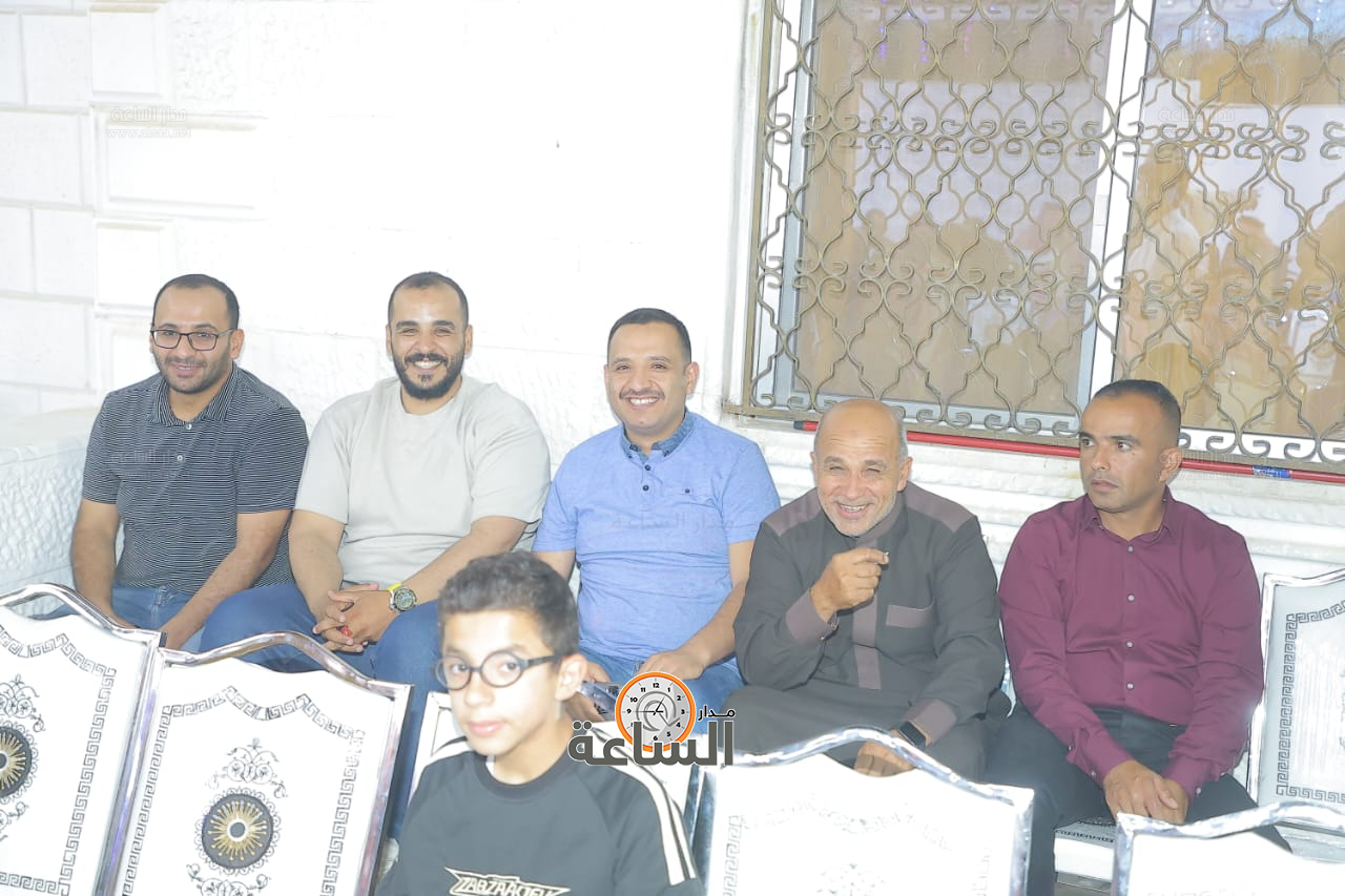 Madar Al-Saa Images 0.42056364160220316