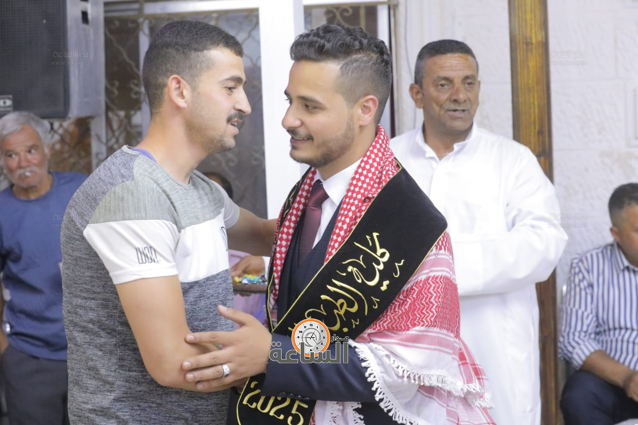 Madar Al-Saa Images 0.22466874462664677