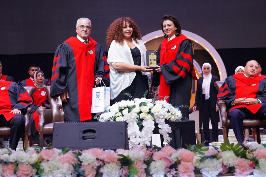 Madar Al-Saa Images 0.3886168079311476