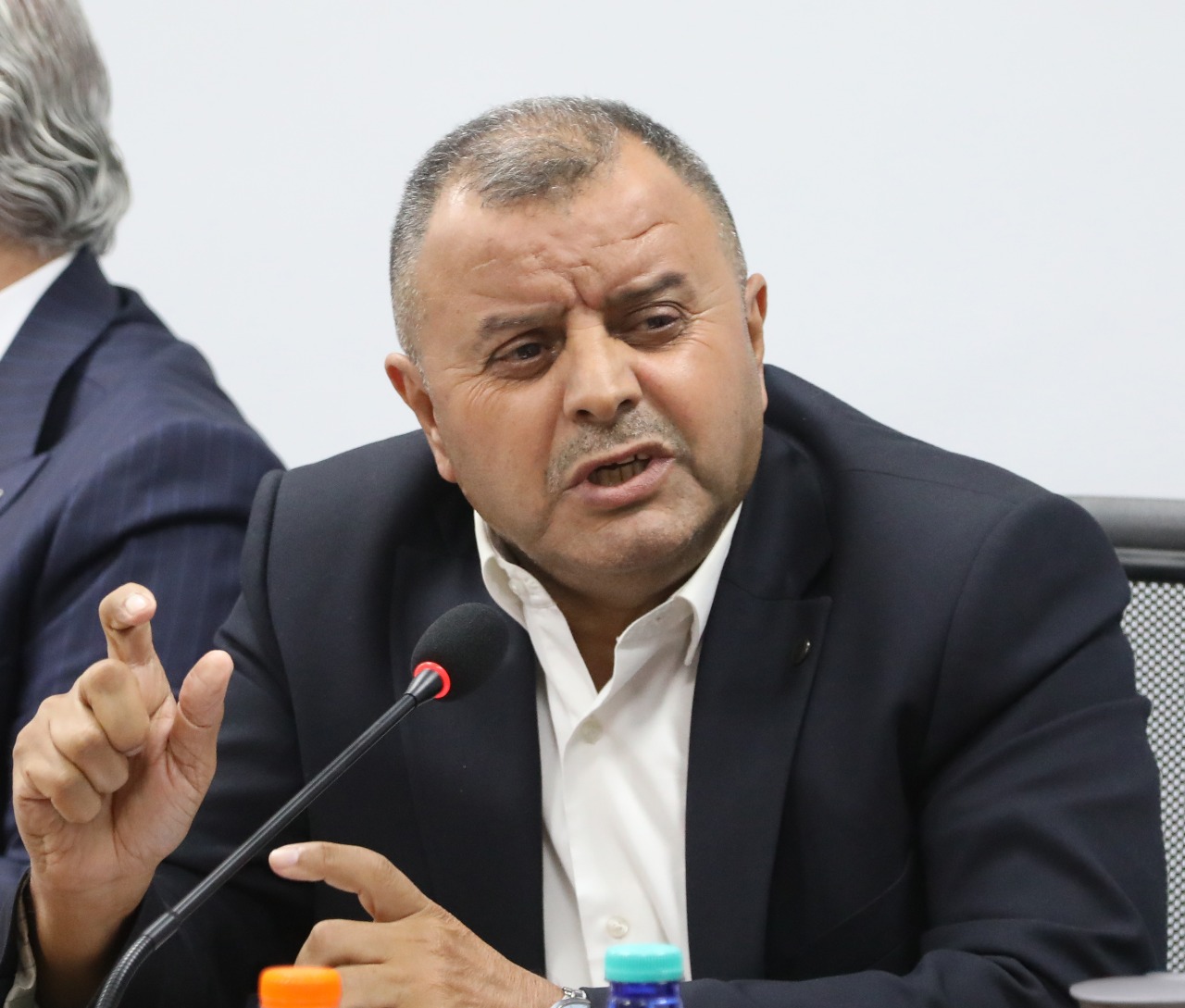 Madar Al-Saa Images 0.5842898773682237