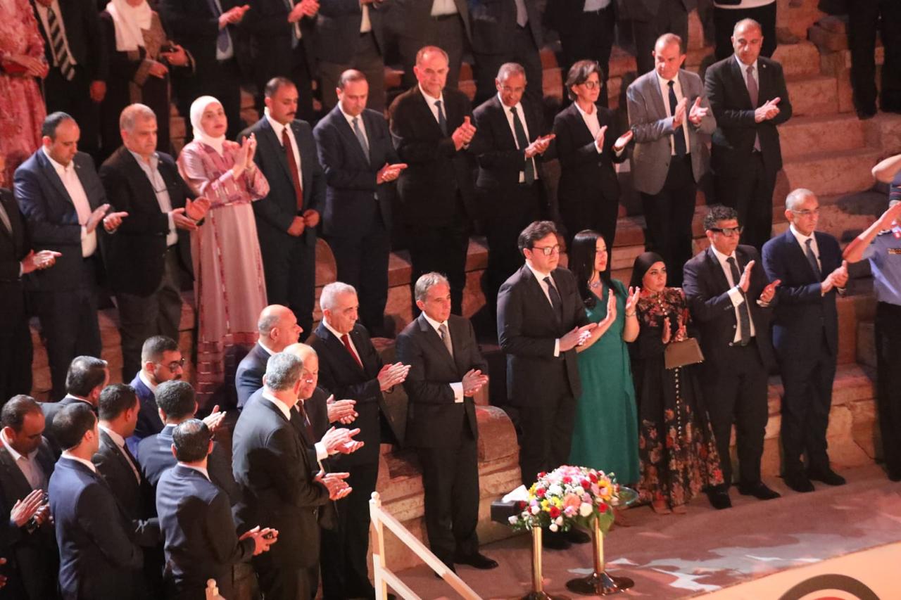 Madar Al-Saa Images 0.5319724154384603