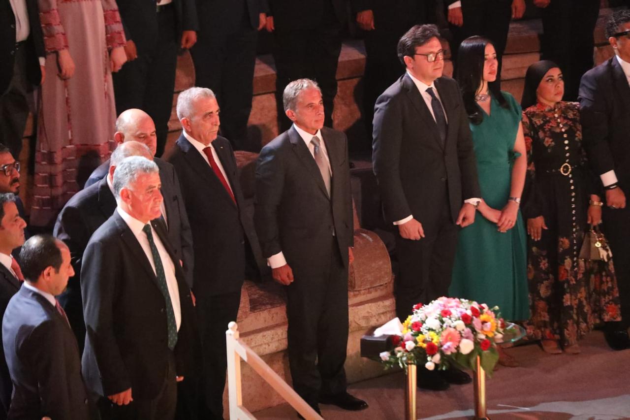 Madar Al-Saa Images 0.7513239960487348