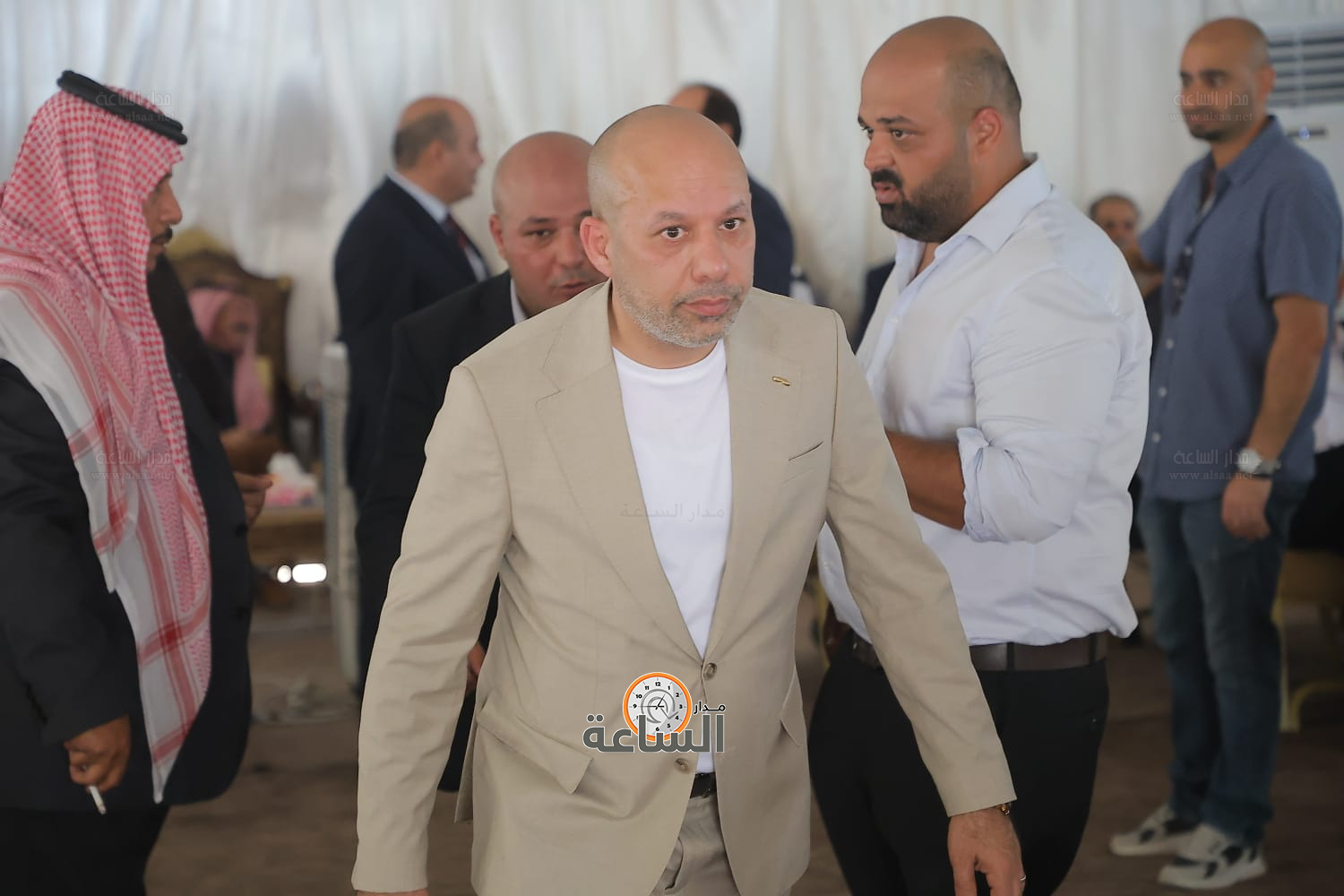 Madar Al-Saa Images 0.1598254008767681