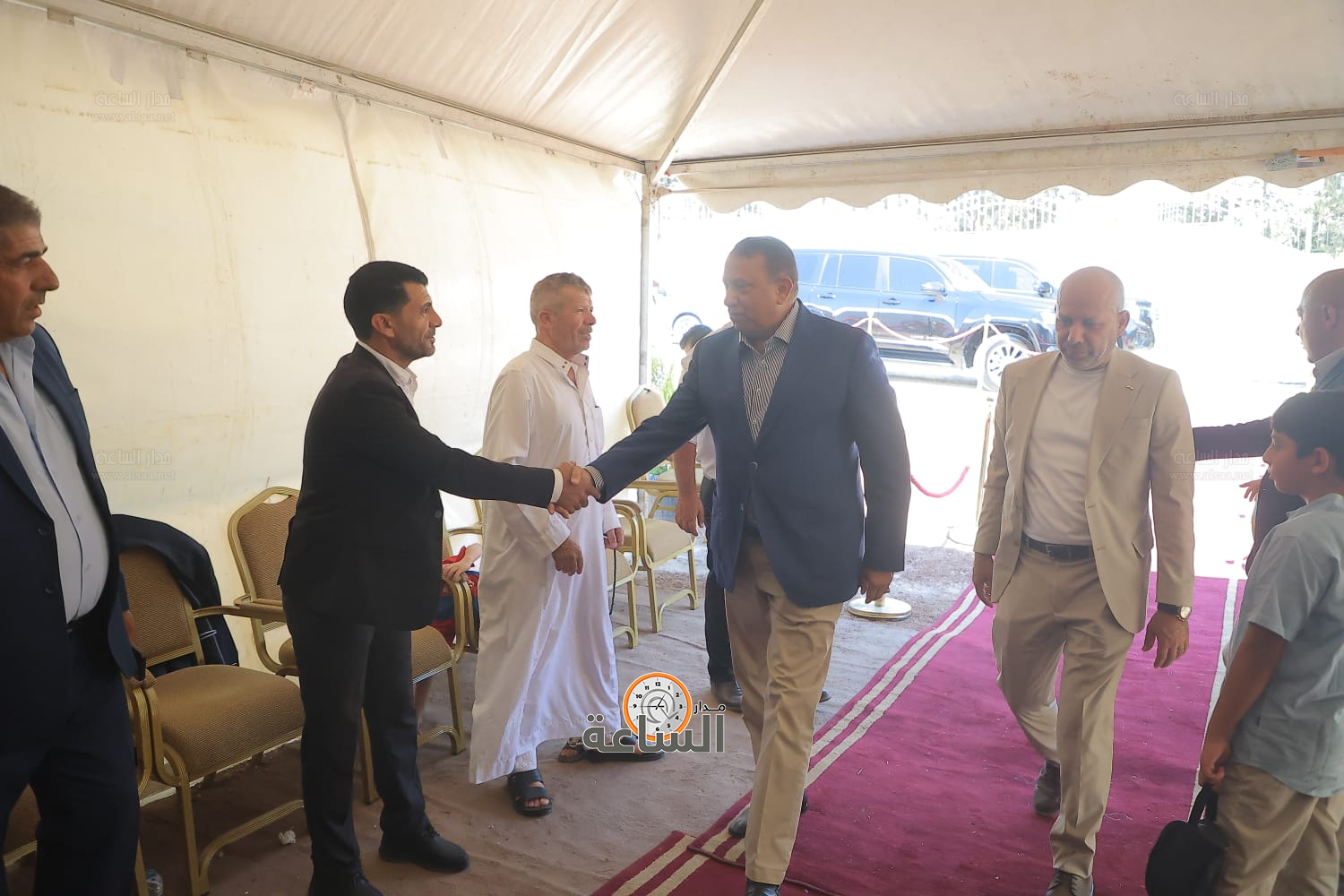 Madar Al-Saa Images 0.3859096000840052