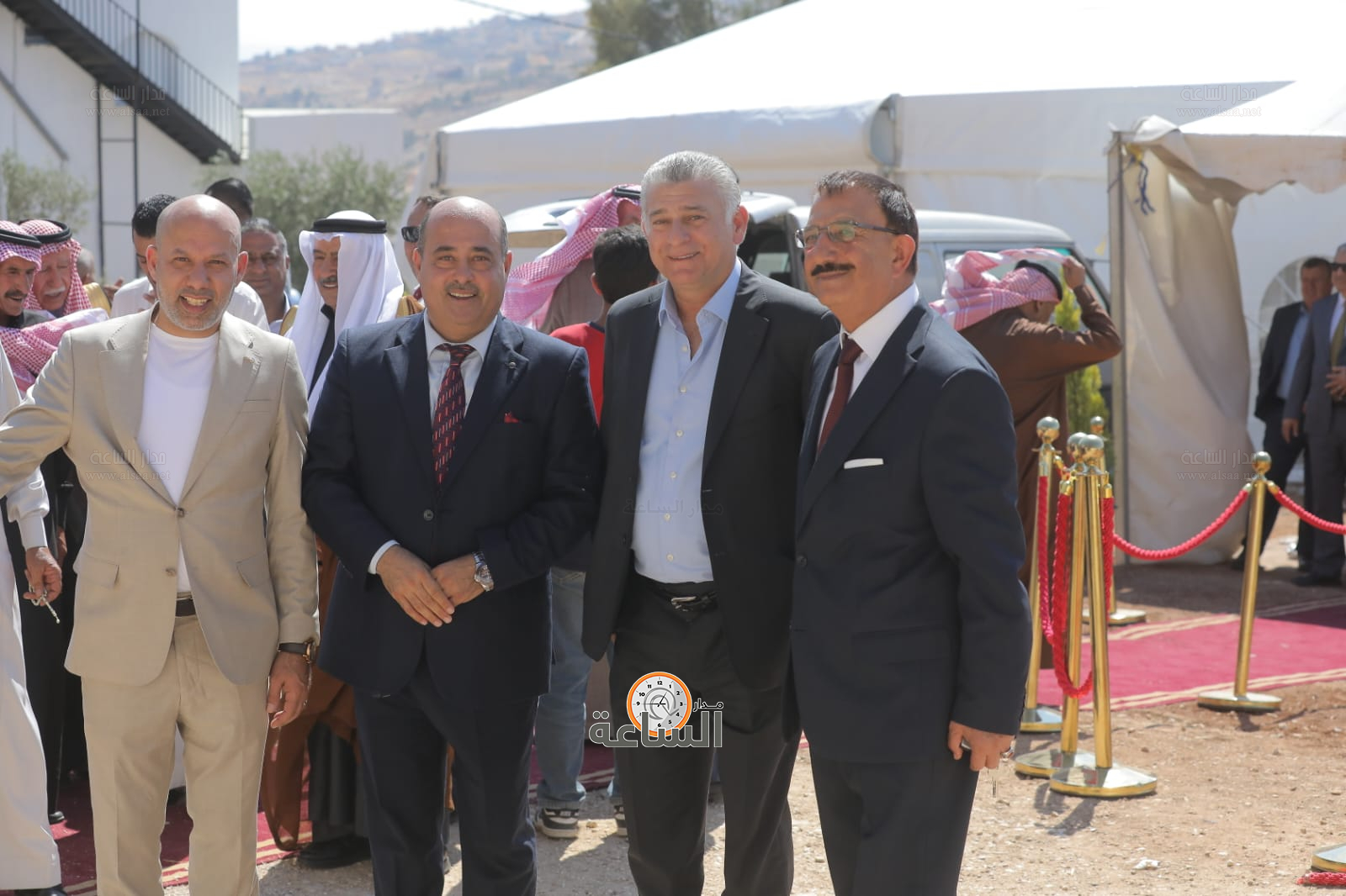 Madar Al-Saa Images 0.8514371336776916